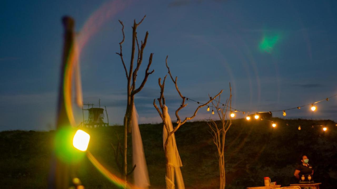 Mana Star Lounge Hotel Villavieja Buitenkant foto