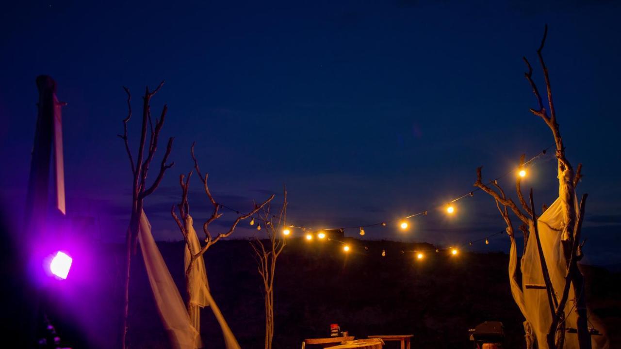 Mana Star Lounge Hotel Villavieja Buitenkant foto