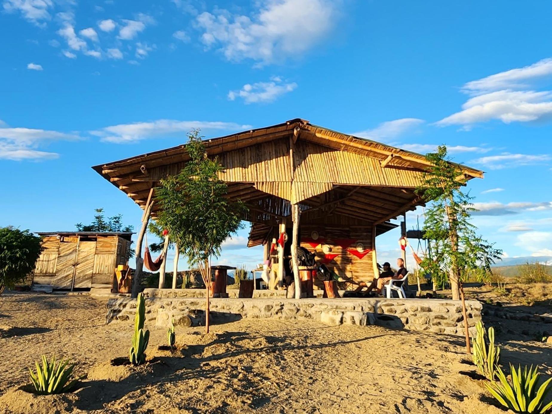 Mana Star Lounge Hotel Villavieja Buitenkant foto